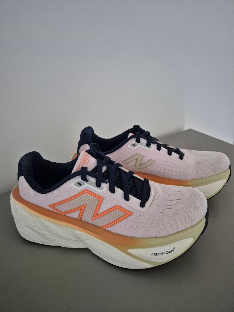 Used New Balance Fresh Foam X More 2025 bike — image 1 of 7