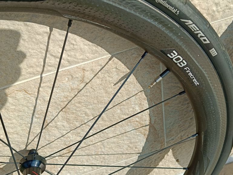 Used Zipp 303 Firecrest Showstopper Black 2022 bike — image 5 of 6