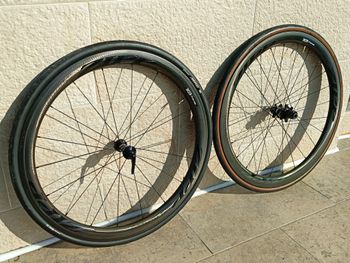 Used Zipp 303 Firecrest Showstopper Black 2022 bike — image 2 of 6