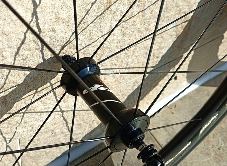 Used Zipp 303 Firecrest Showstopper Black 2022 bike — image 3 of 6