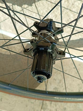Used Zipp 303 Firecrest Showstopper Black 2022 bike — image 6 of 6