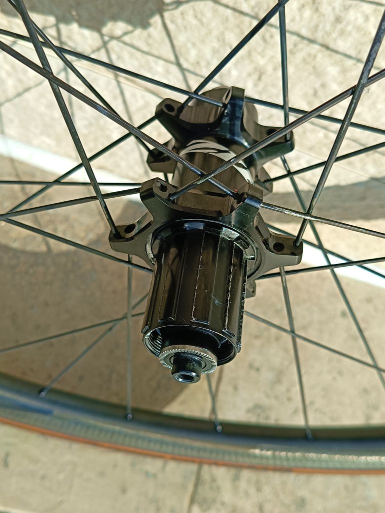 Used Zipp 303 Firecrest Showstopper Black 2022 bike — image 6 of 6
