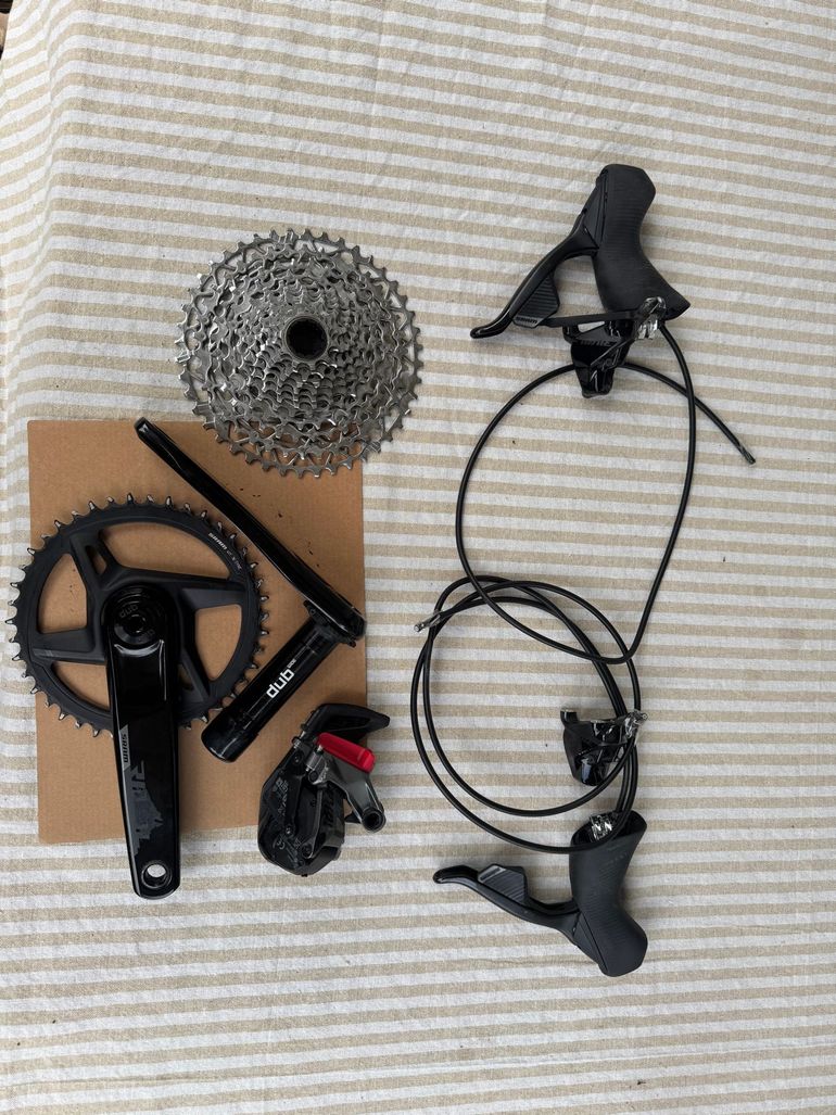 Used Sram Rival AXS XPLR eTap 1x12 bike — image 1 of 10