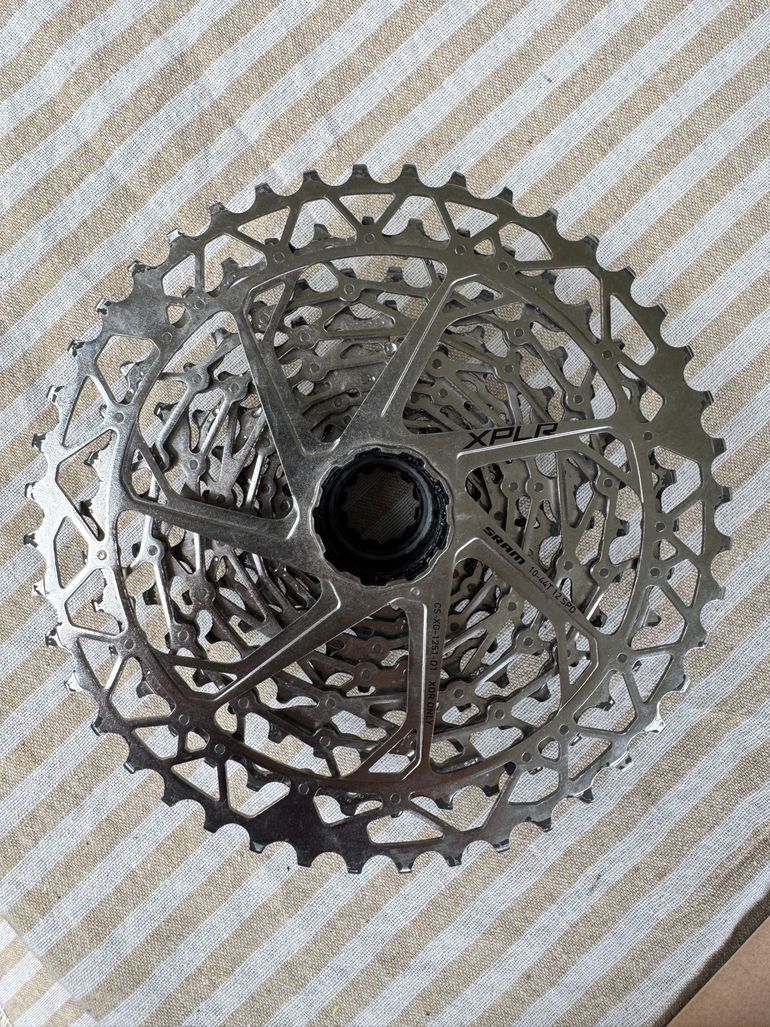 Used Sram Rival AXS XPLR eTap 1x12 bike — image 3 of 10