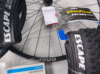 Used Dt Swiss M 1900 SPLINE 30 27.5" Rear Wheel 2026 bike — image 3 of 6