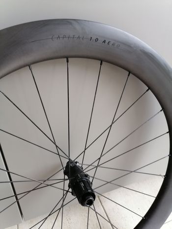 Used Syncros Capital 1.0 Aero 60 mm 2025 bike — image 2 of 2