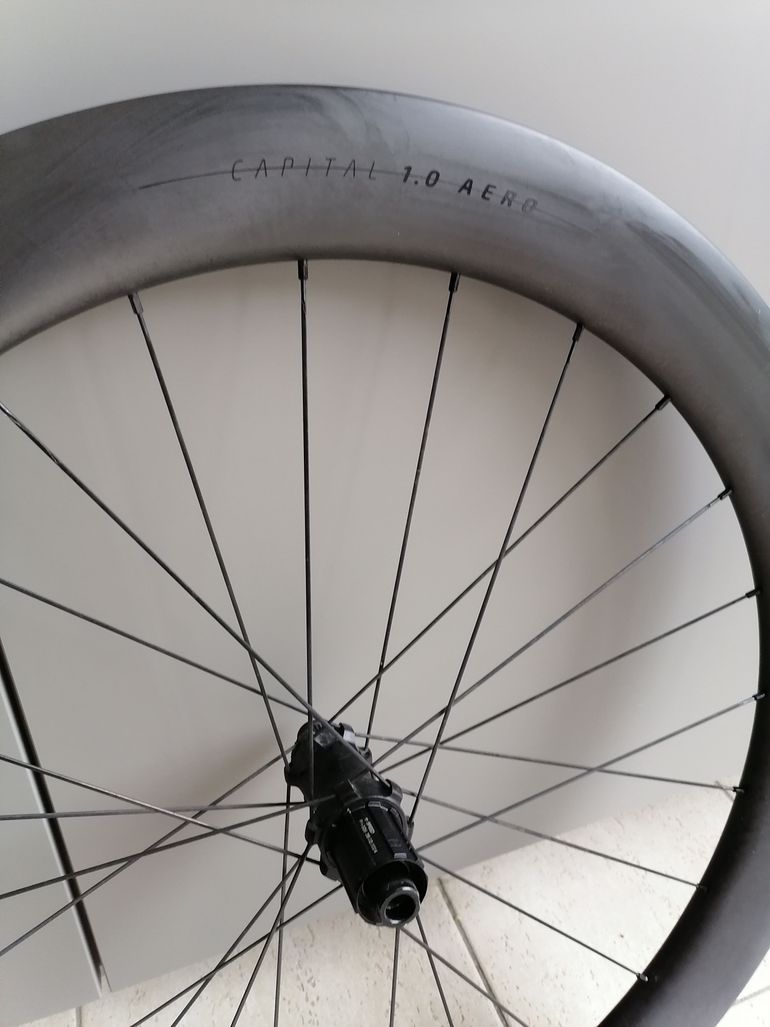 Used Syncros Capital 1.0 Aero 60 mm 2025 bike — image 2 of 2