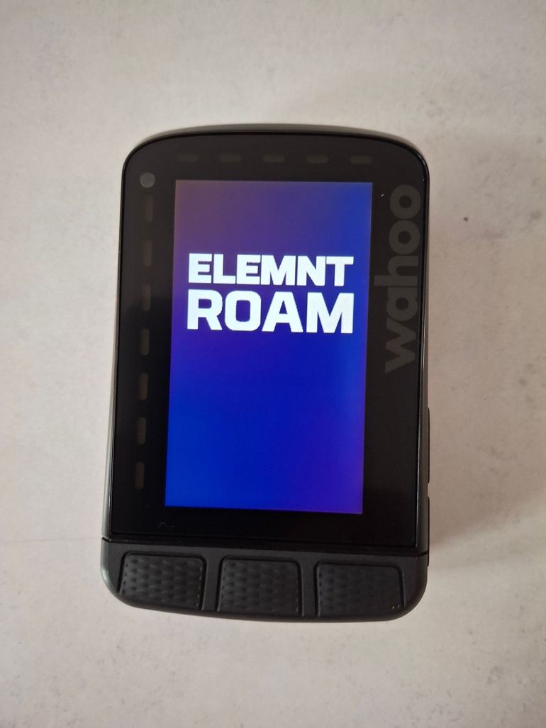 Used Wahoo ELEMNT ROAM V2 GPS Bike Computer 2022 bike — image 1 of 4