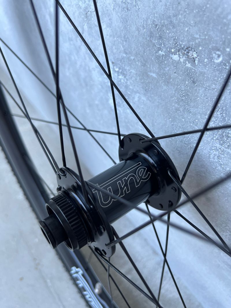 Gebrauchtes Tune KillHill/ClimbHill 40mm 2026 bike — Bild 6 von 7