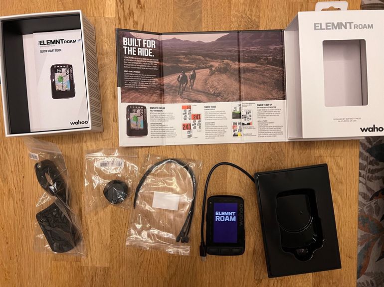 Used Wahoo ELEMNT ROAM v2 GPS Bike Computer 2023 bike — image 1 of 5