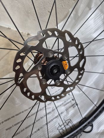 Used Bontrager paradigm sl 2025 bike — image 11 of 12