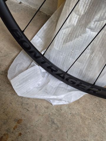 Bontrager paradigm sl 2025 bike usato — immagine 2 di 12