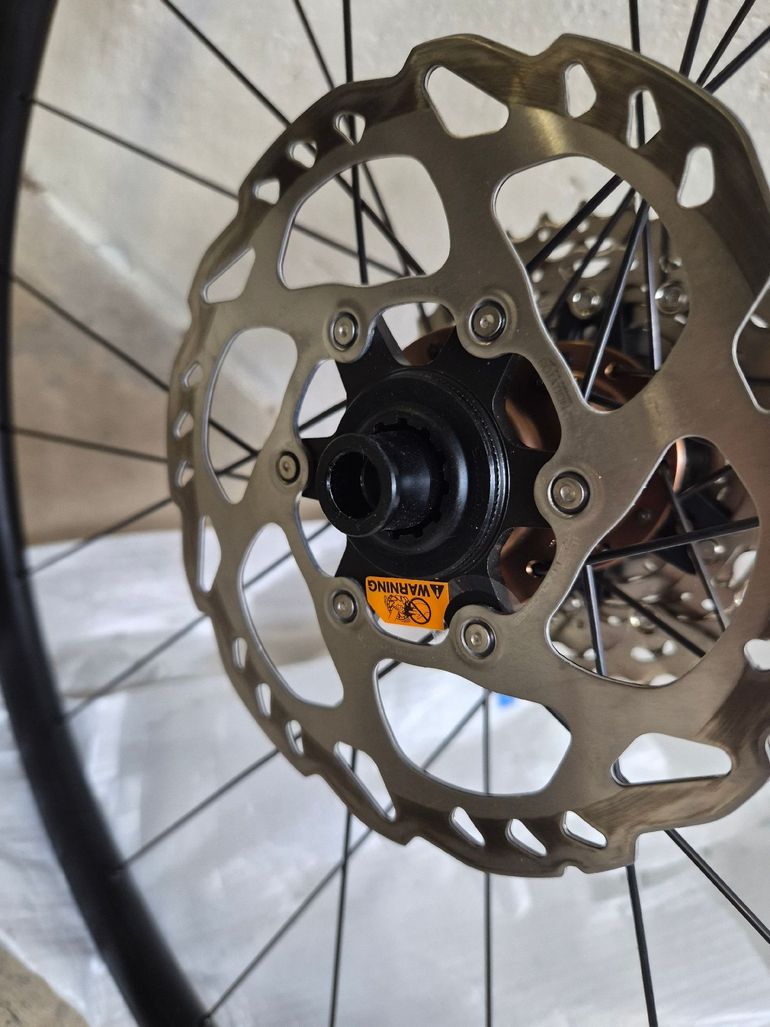 Used Bontrager paradigm sl 2025 bike — image 5 of 12