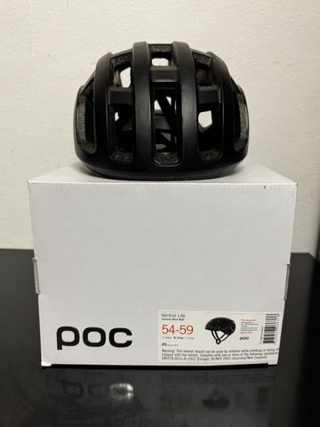 POC Ventral Lite Helmet bike d'occasion — image 2 sur 5