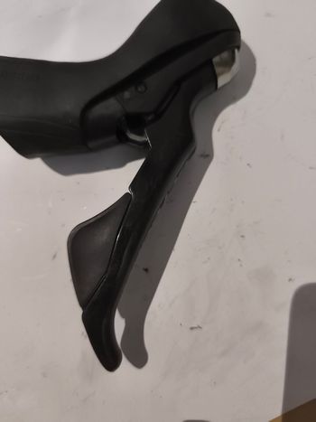 Used Shimano Ultegra ST-r8020 bike — image 3 of 4