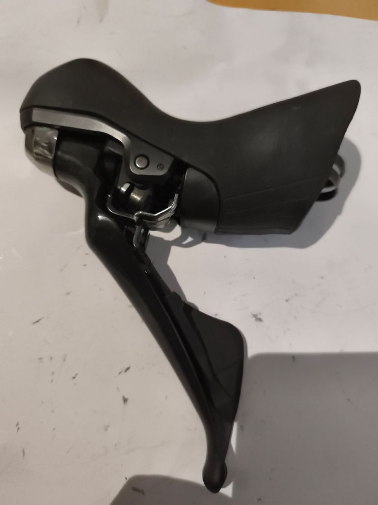 Used Shimano Ultegra ST-r8020 bike — image 2 of 4