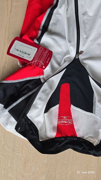 Used Sugoi RSE Fahrrad Trikot, Chili Red, M bike — image 3 of 6