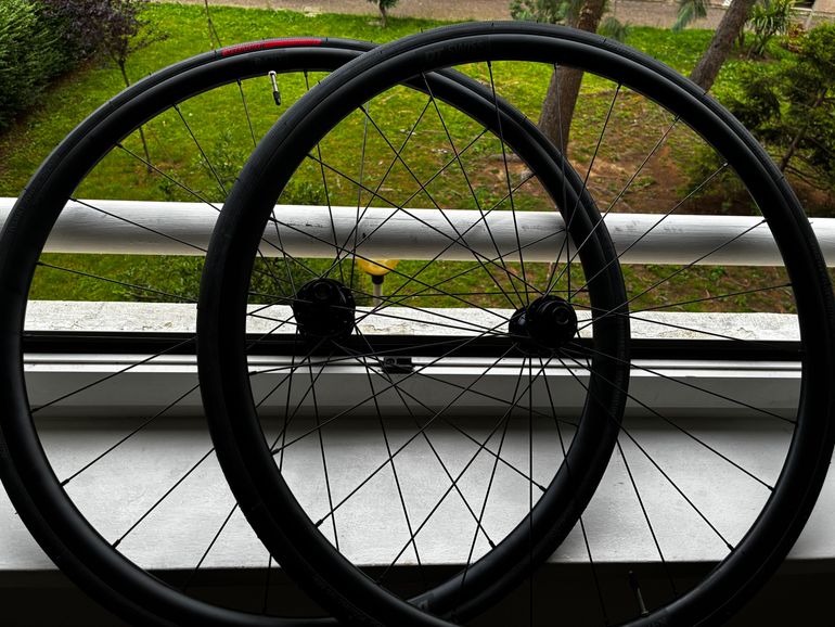Used Dt Swiss R 470 700C 23 mm DB VI bike — image 7 of 10