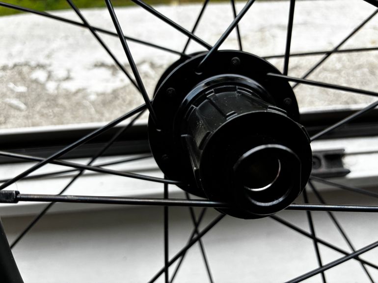 Used Dt Swiss R 470 700C 23 mm DB VI bike — image 6 of 10