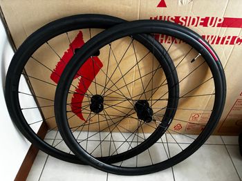 Used Dt Swiss R 470 700C 23 mm DB VI bike — image 10 of 10