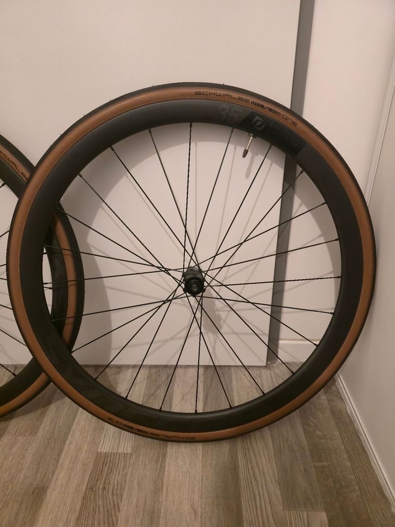 Used Syncros Capital 1.0 35 Disc Wheelset bike — image 3 of 3