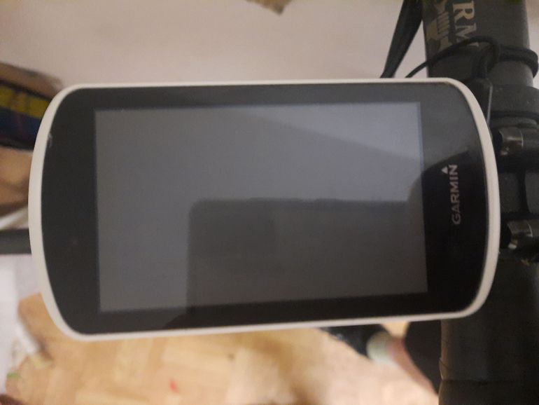Used Garmin Edge 1030 bike — image 3 of 6