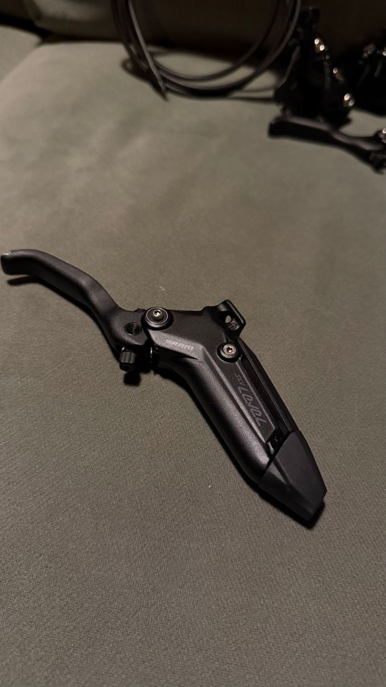 Used Sram Level Silver bike — image 2 of 5