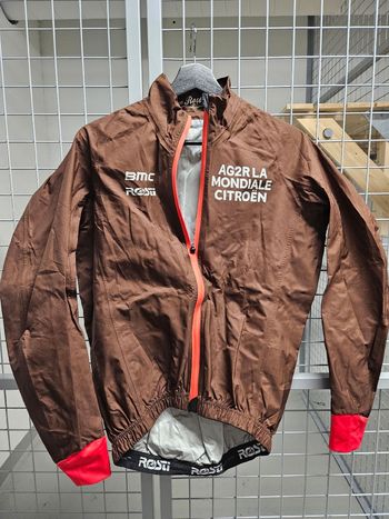 Used ROSTI Ag2r Rainjacket bike