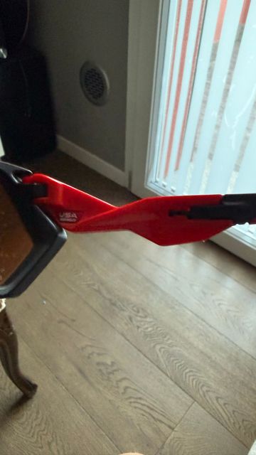 Used Oakley flight jacket 2018 bike — image 4 of 6