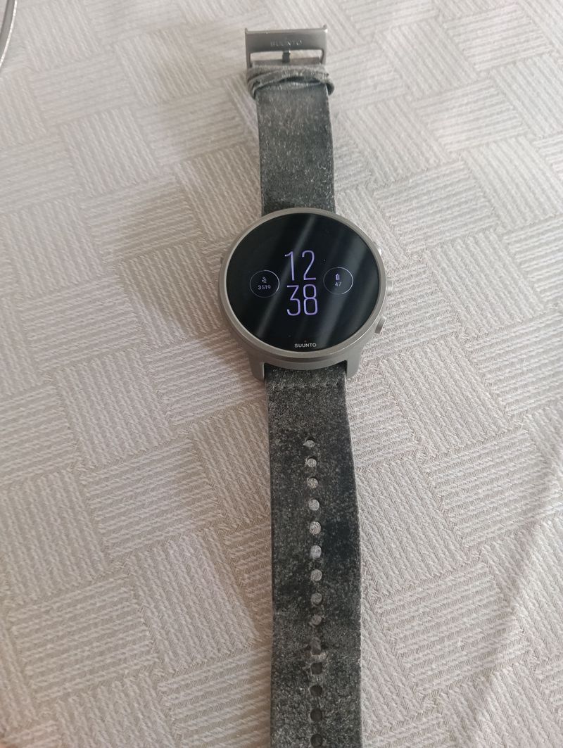 Gebrauchtes Suunto 7 Stone Gray Titanium Electronics