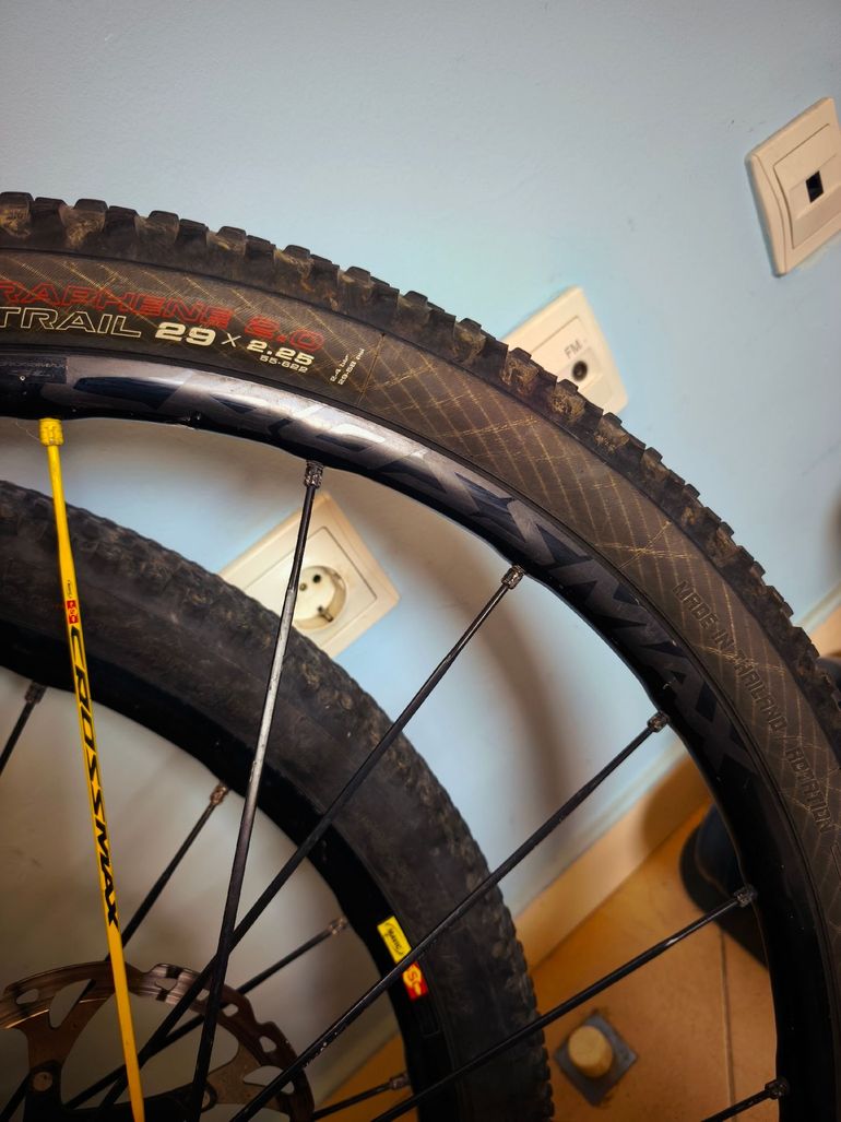 Used Mavic Crossmax SL Carbon Wheelset bike — image 4 of 11