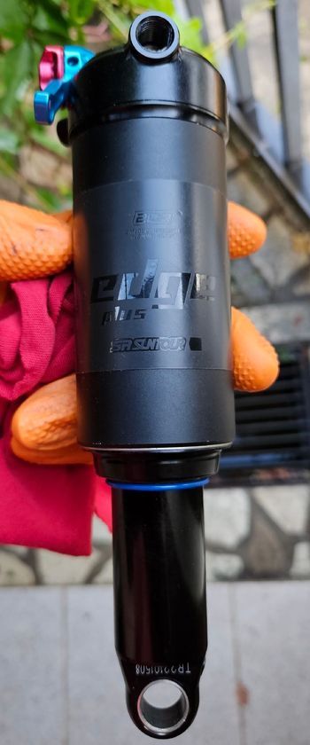 Used Sr Suntour EDGE 2RC 205X60 150mm 2023 bike — image 4 of 8