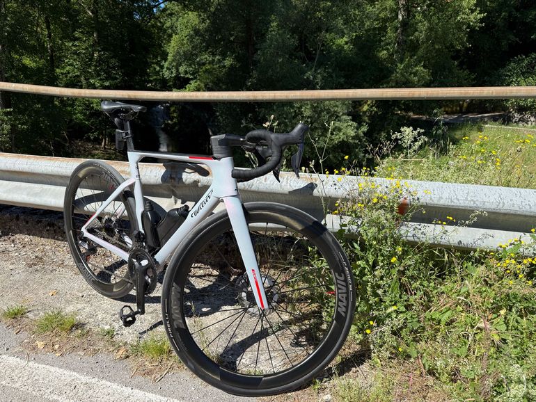 Used Mavic Cosmic SLR 45 Disc 23mm 2026 bike — image 4 of 4