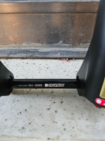 Použité Sr Suntour Lytro 35 Supreme Air LOR 140mm 2023 bike — obrázek 11 z 18