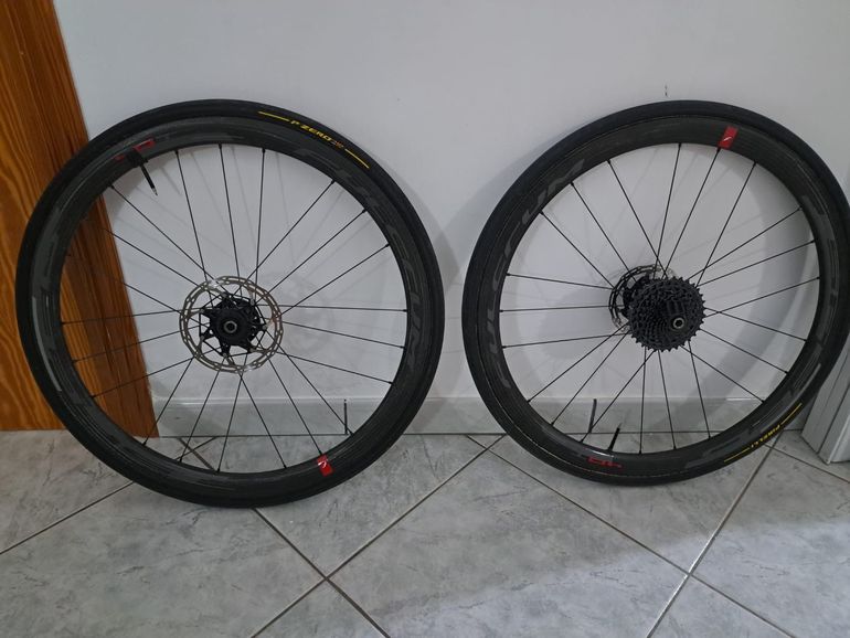 Used Fulcrum Speed 40 Tubolari bike — image 2 of 3