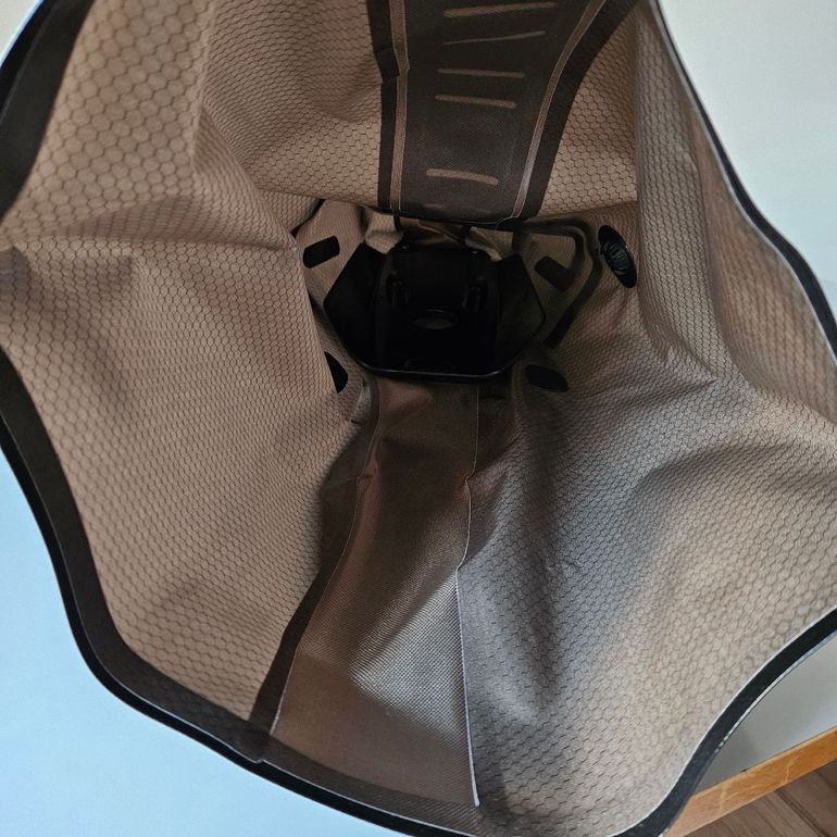 Used Ortlieb Seat-Pack QR Satteltasche Arschrakete 13L Dark Sand bike — image 5 of 6