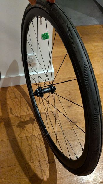 Used Mavic Ksyrium S DISC CL 100/12TA|622x19TC TLR 2025 bike — image 3 of 3