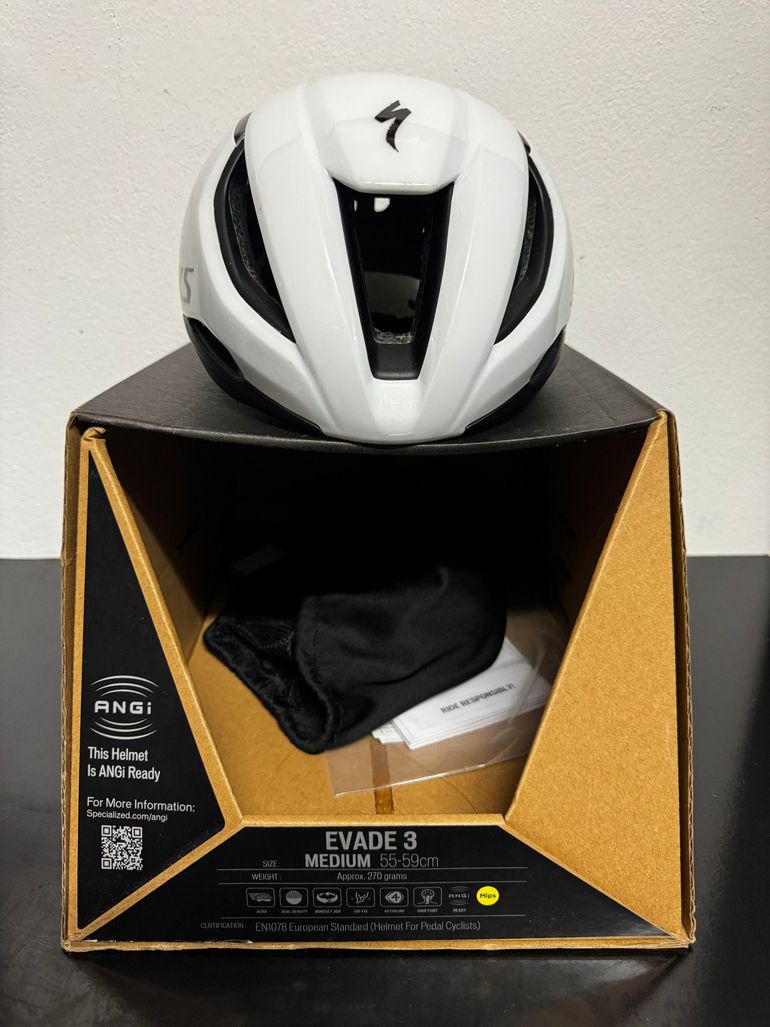 Used S-Works Evade 3 Taglia M Helmet 2025 bike — image 2 of 6