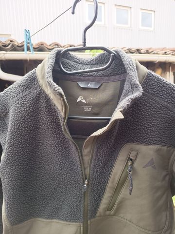 Used Altura Allroad Lightweight Jacket 2023 bike — image 3 of 3