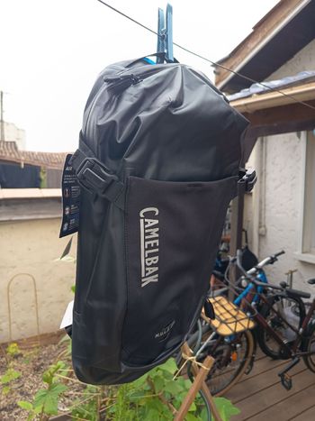 Used Camelbak Mule Evo 12 3L 2025 bike — image 2 of 5