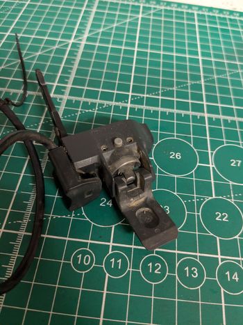 Used Shimano Support batterie externe pour DI2 10 vitesses bike — image 2 of 3