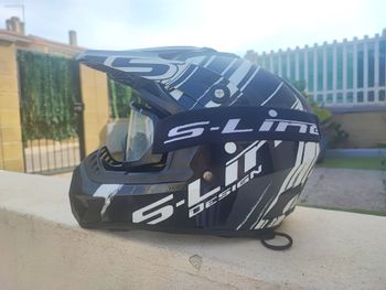 Used Se Racing Motocross Helmet 2025 bike — image 3 of 4