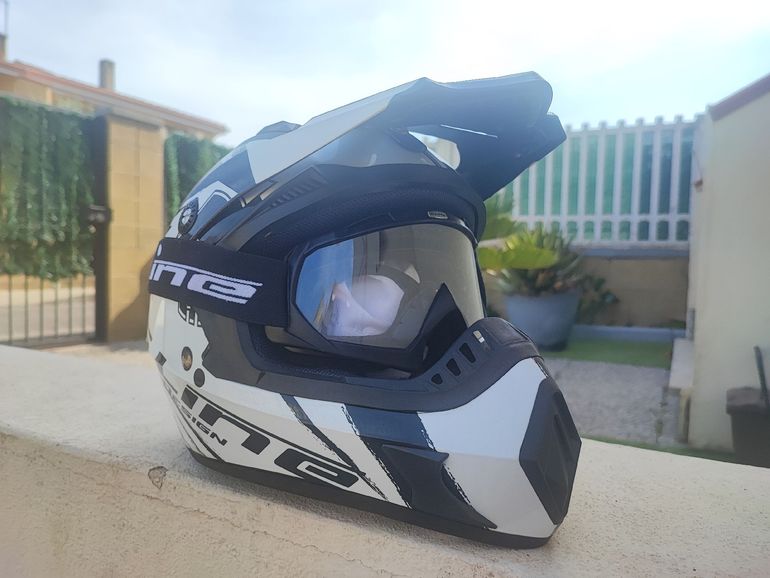 Used Se Racing Motocross Helmet 2025 bike — image 1 of 4