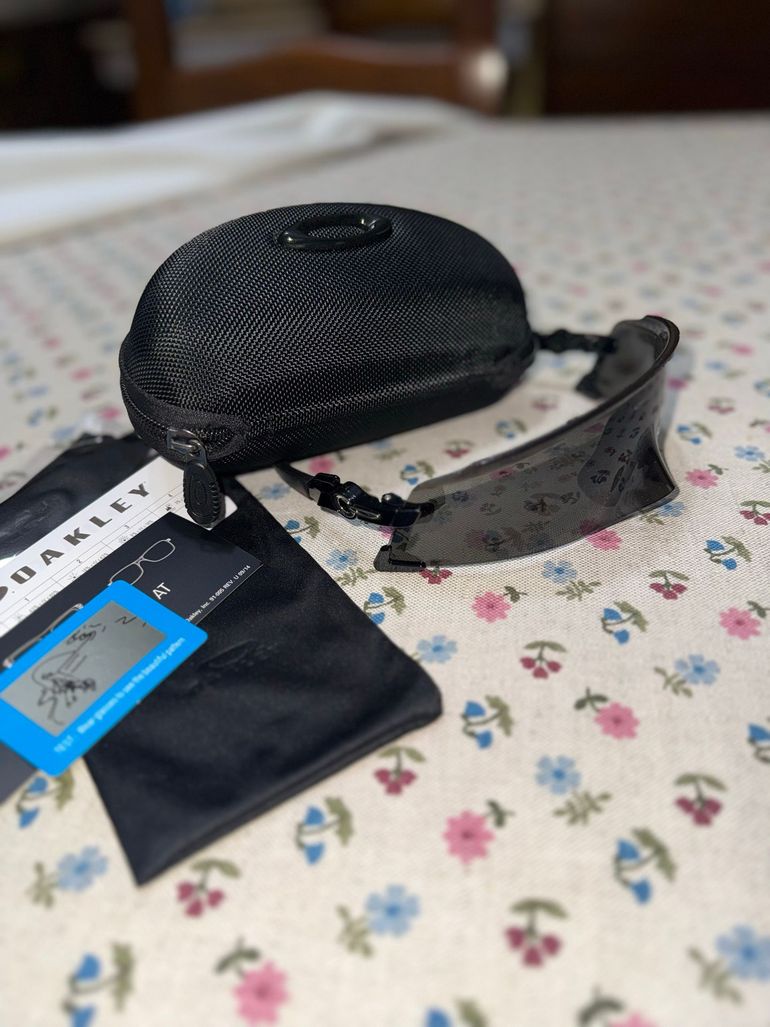 Used Oakley Kato bike — image 2 of 11