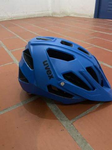 Używany Uvex Quatro Helmet 2018 bike — zdjęcie 3 z 6