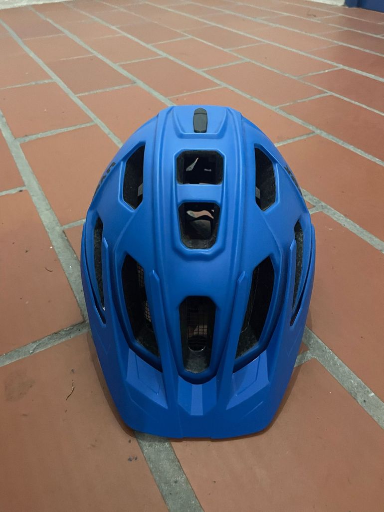 Used Uvex Quatro Helmet 2018 bike — image 2 of 6