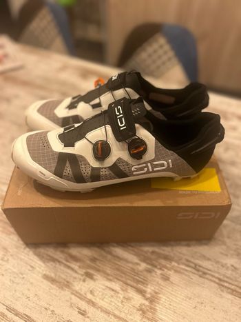 Used Sidi aeron 2026 bike — image 3 of 7