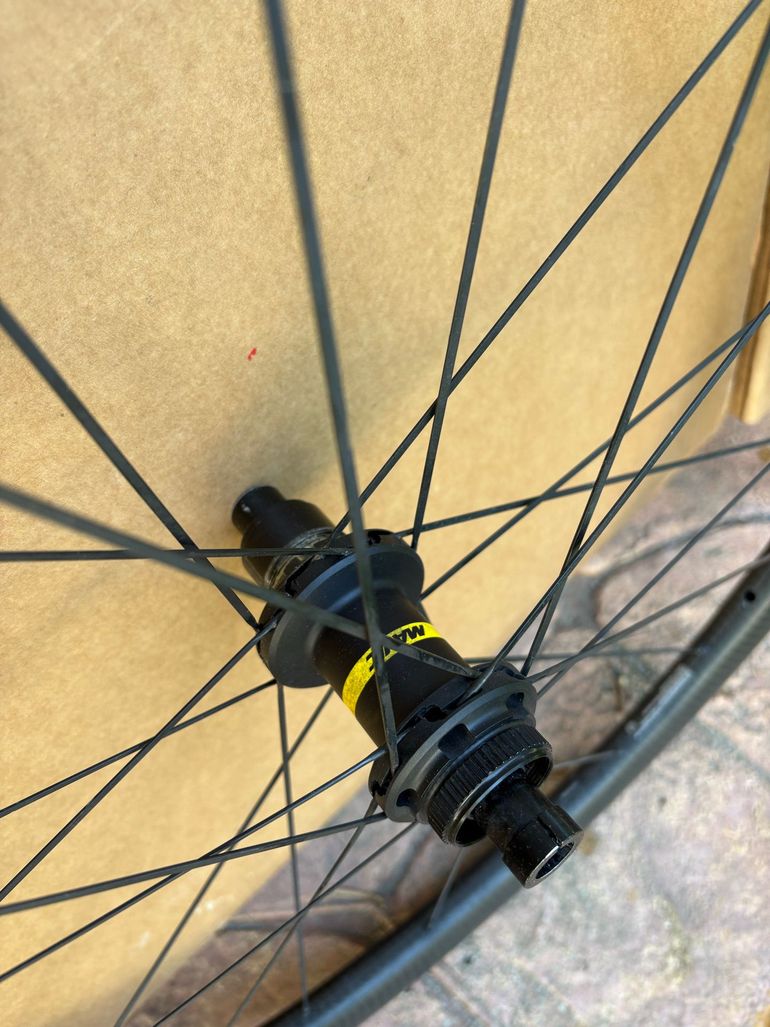 Used Mavic Cosmic SL 32 bike — image 4 of 10