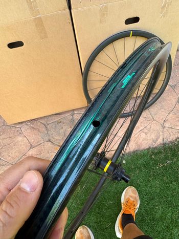 Used Mavic Cosmic SL 32 bike — image 6 of 10