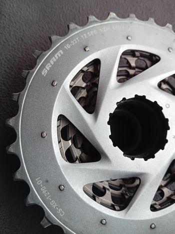 Used Sram RED XG-1290 Cassette 10-33t bike — image 4 of 4
